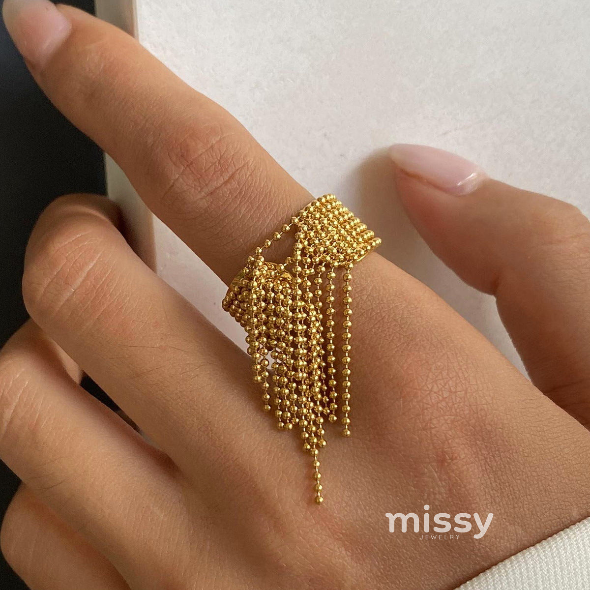 Ariam Titanium Tassel Ring