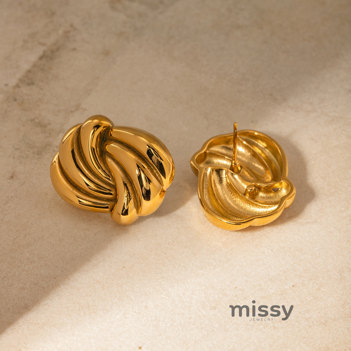 Ariyah Gold Wave Earrings