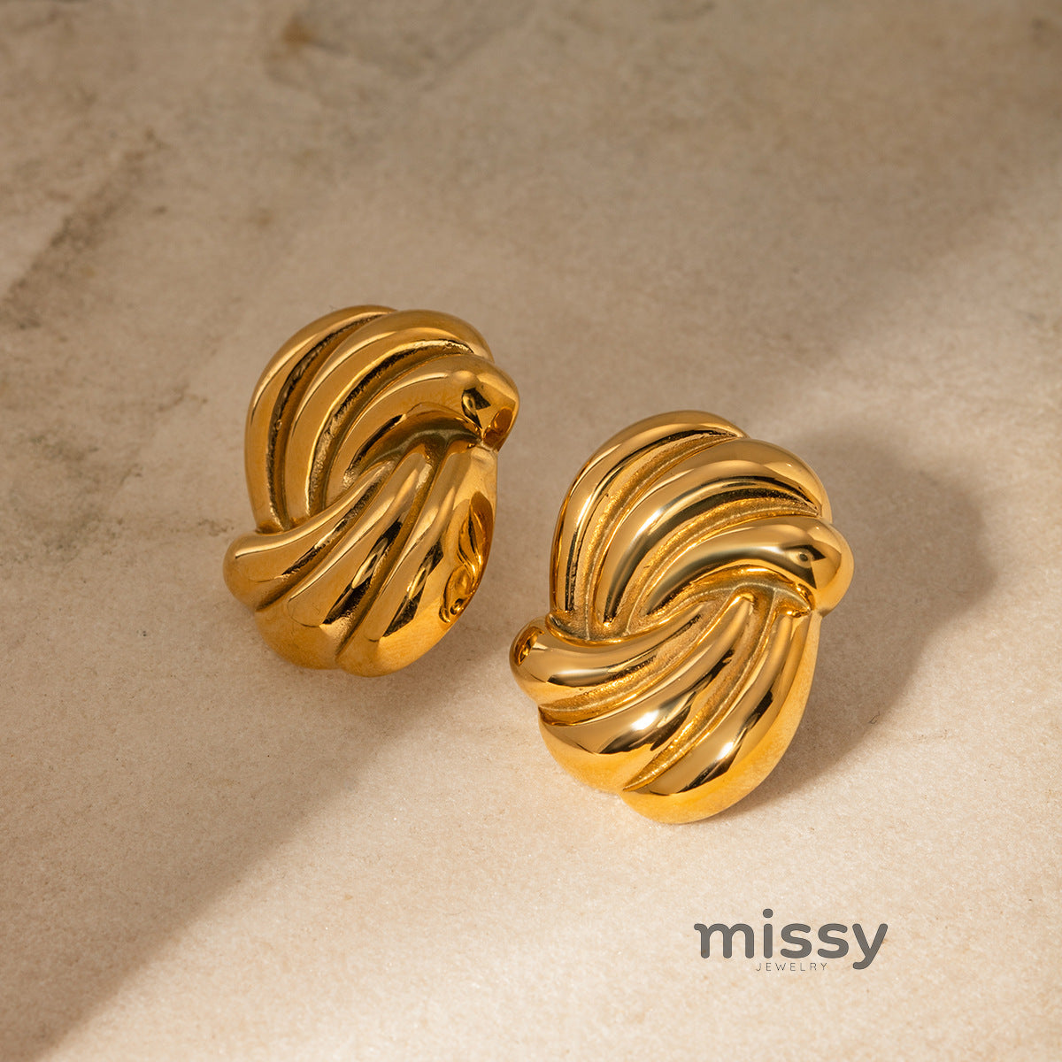 Ariyah Gold Wave Earrings