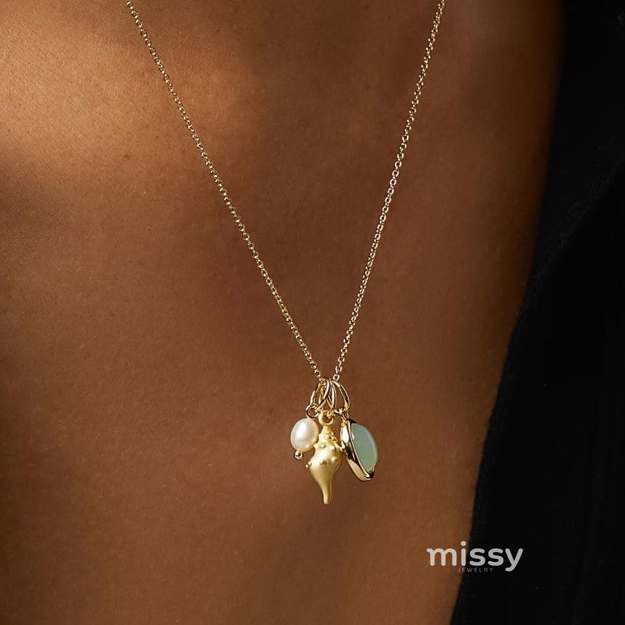 Arlynn Gold Plated Shell Necklace [EC10QJ8N]