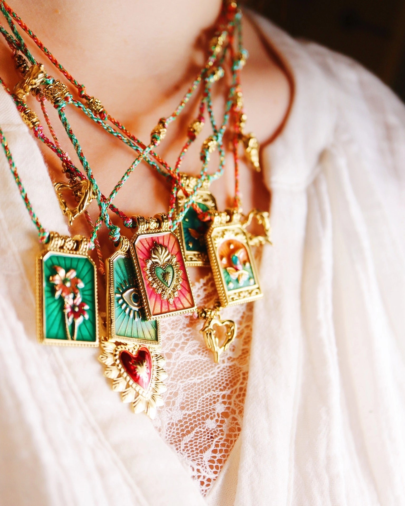 Artistic Tarot Inspired Pendant Necklace [8VBK688F]