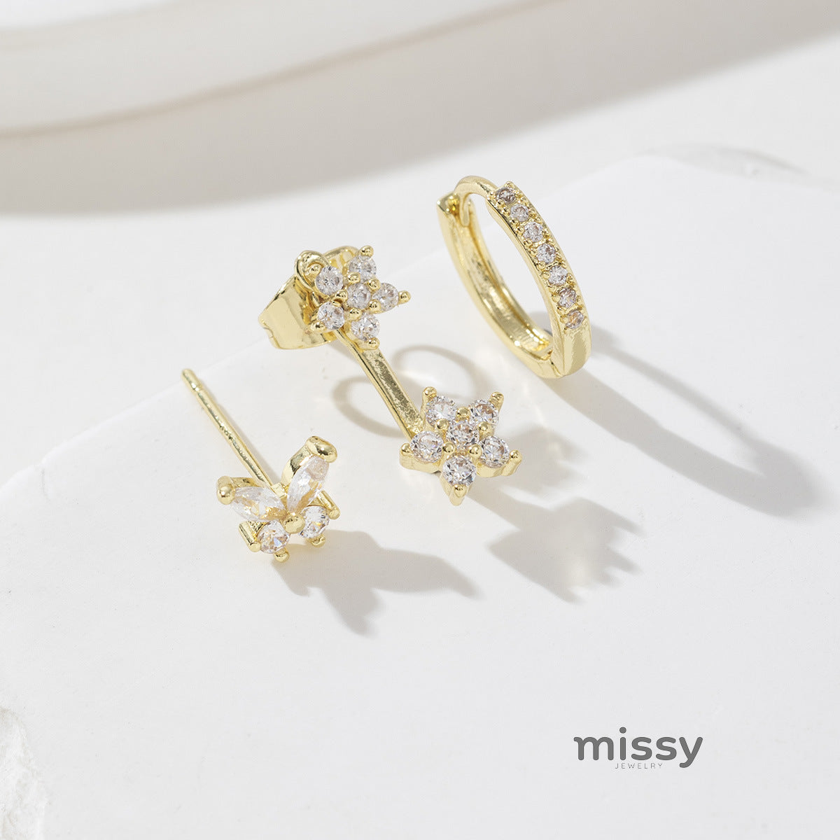 Aryia Floral Butterfly Earrings [T2L7P822]
