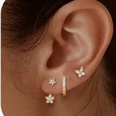 Aryia Floral Butterfly Earrings [L71MUQZE]