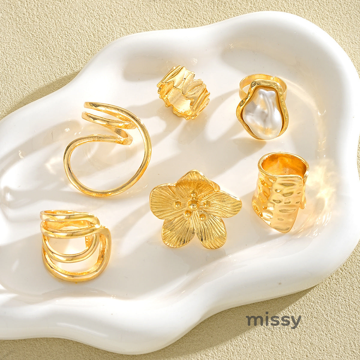 Ashlee Pearl Blossom Ring Set [13BFWO7U]