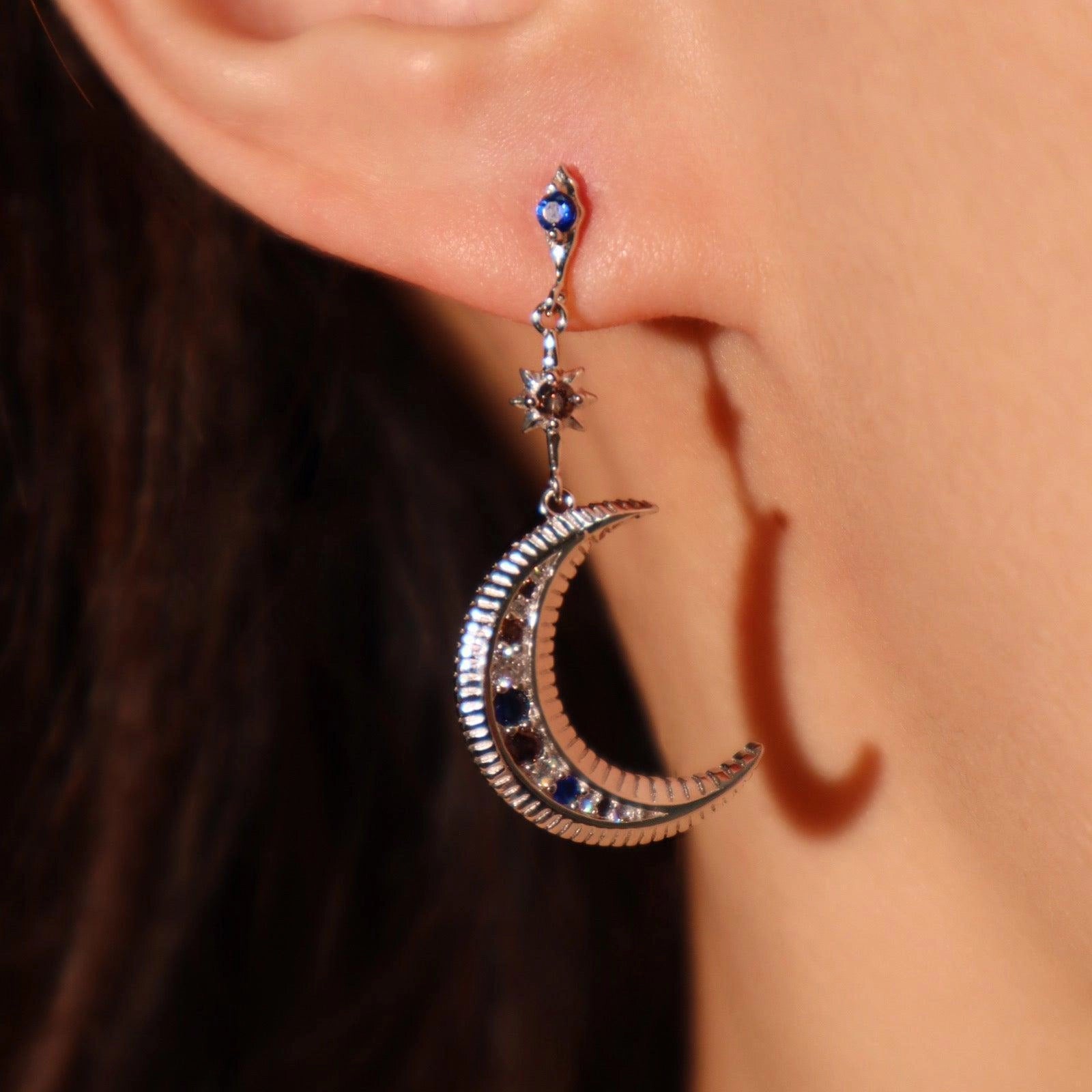Asymmetric Star and Moon Drop Earrings [4OXBORIW]