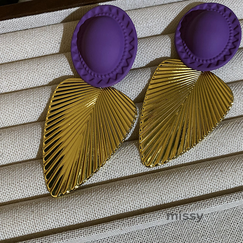 Auri Gilded Leaf Drop Earrings [583F5YWO]