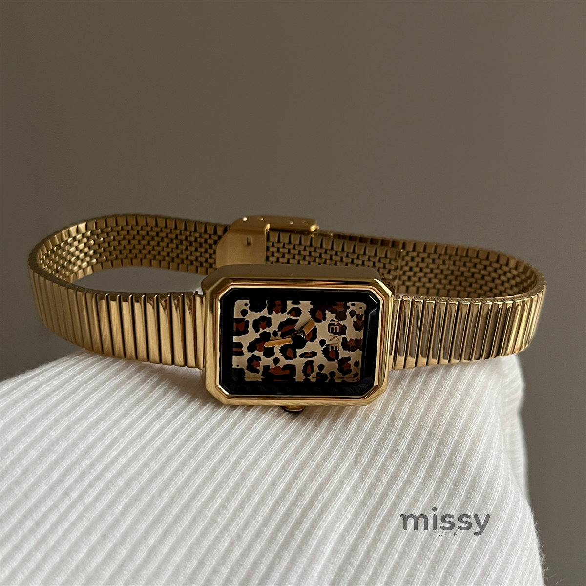 Avalina Snake Head Leopard Watch [VAS8OTQC]