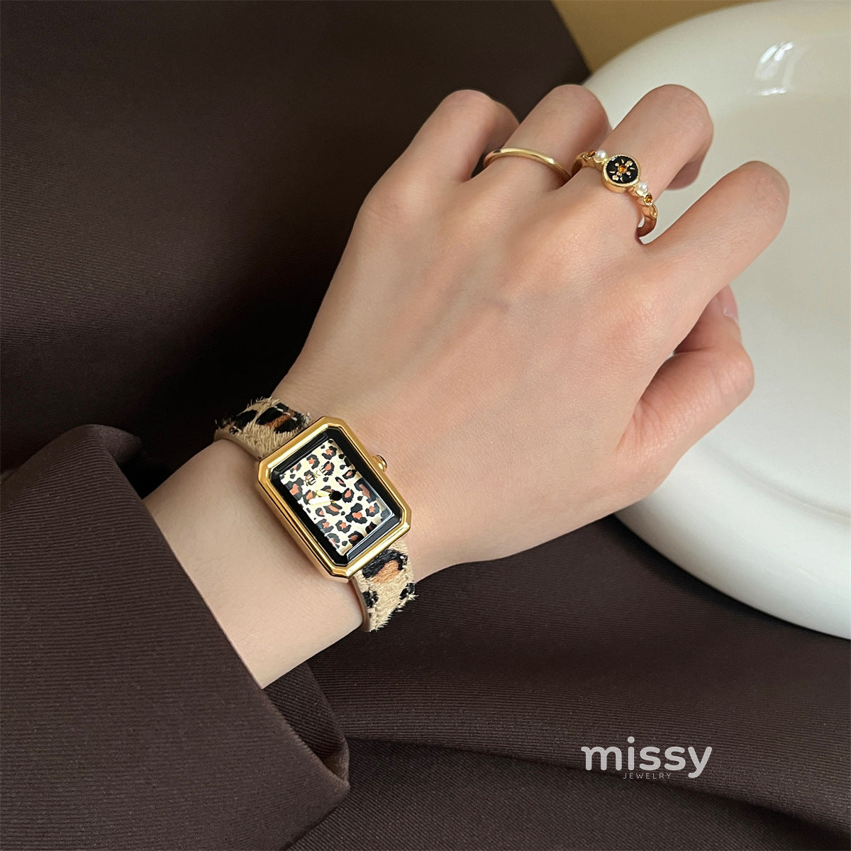 Avalina Snake Head Leopard Watch [LWAXEJT6]