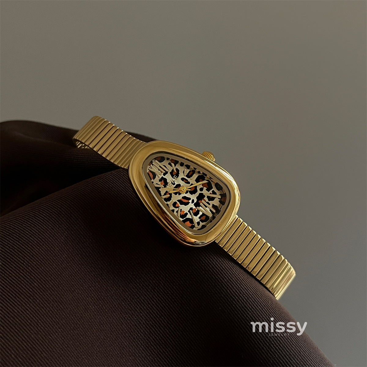 Avalina Snake Head Leopard Watch [UBO2LL21]