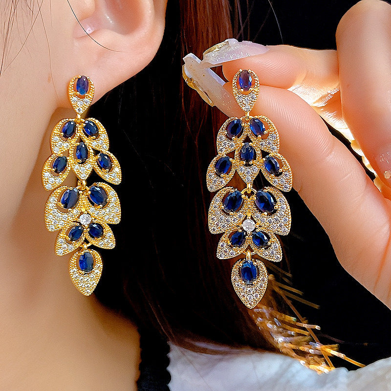 Avangeline Zircon Leaf Earrings [66583Y40]