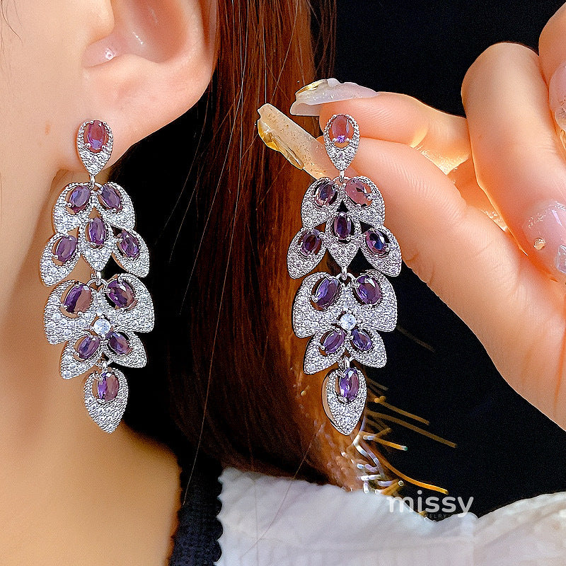 Avangeline Zircon Leaf Earrings [SROAXS4R]