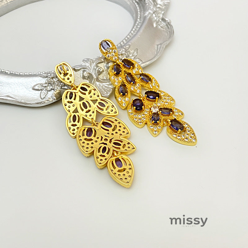 Avangeline Zircon Leaf Earrings [6B5PAF7H]