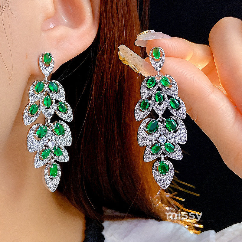 Avangeline Zircon Leaf Earrings [1749WMPS]