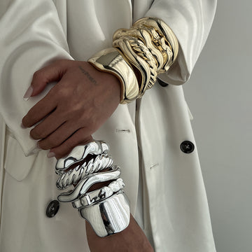 Avarie Liquid Glow Cuff [GXVJN9MH]