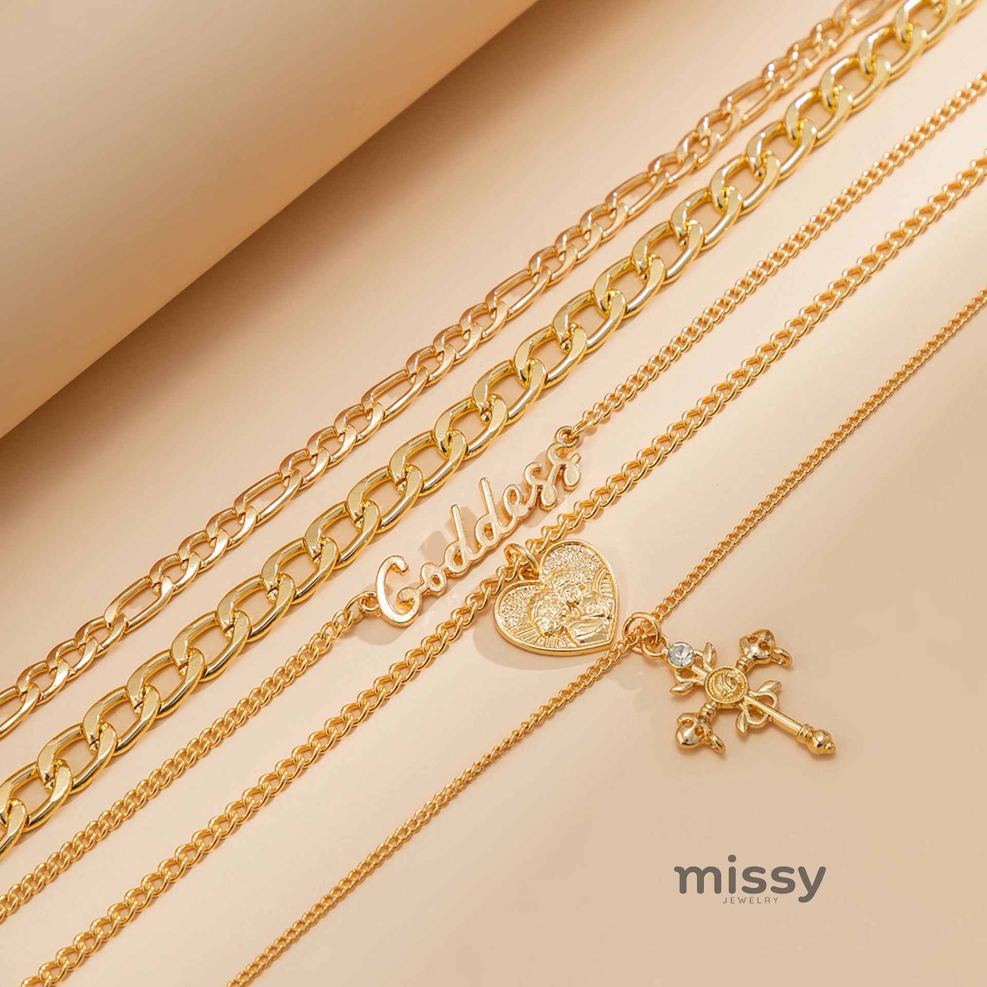 Avneet Layered Heart Cross Necklace [FD5D1P3M]