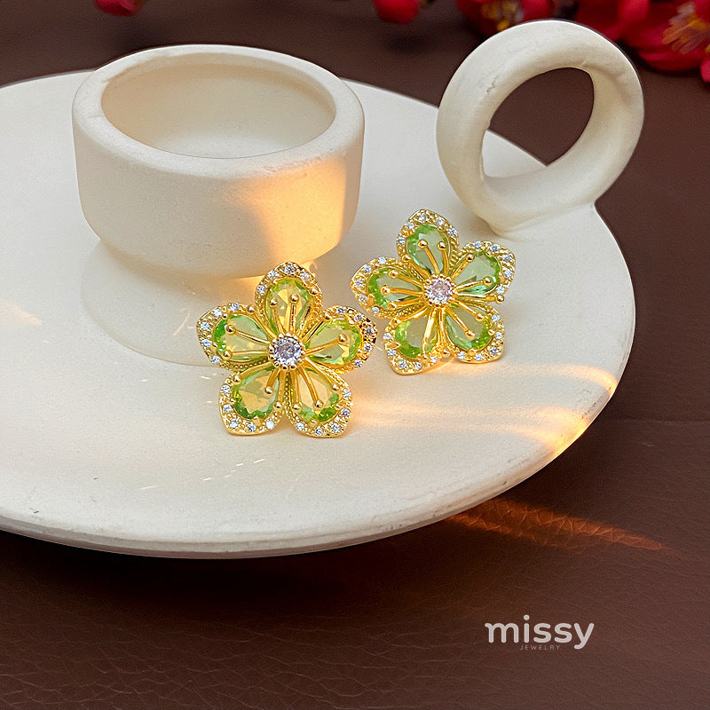 Avni Zircon Flower Earrings [3HC3G3X4]