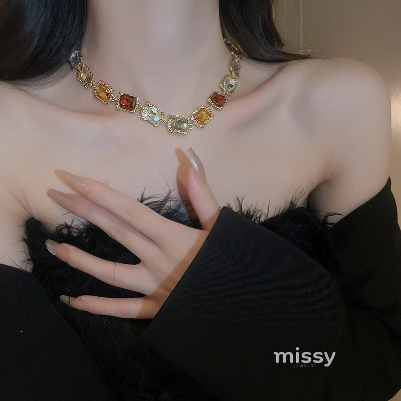 Bayleigh Diamond Square Choker [U64GK53U]