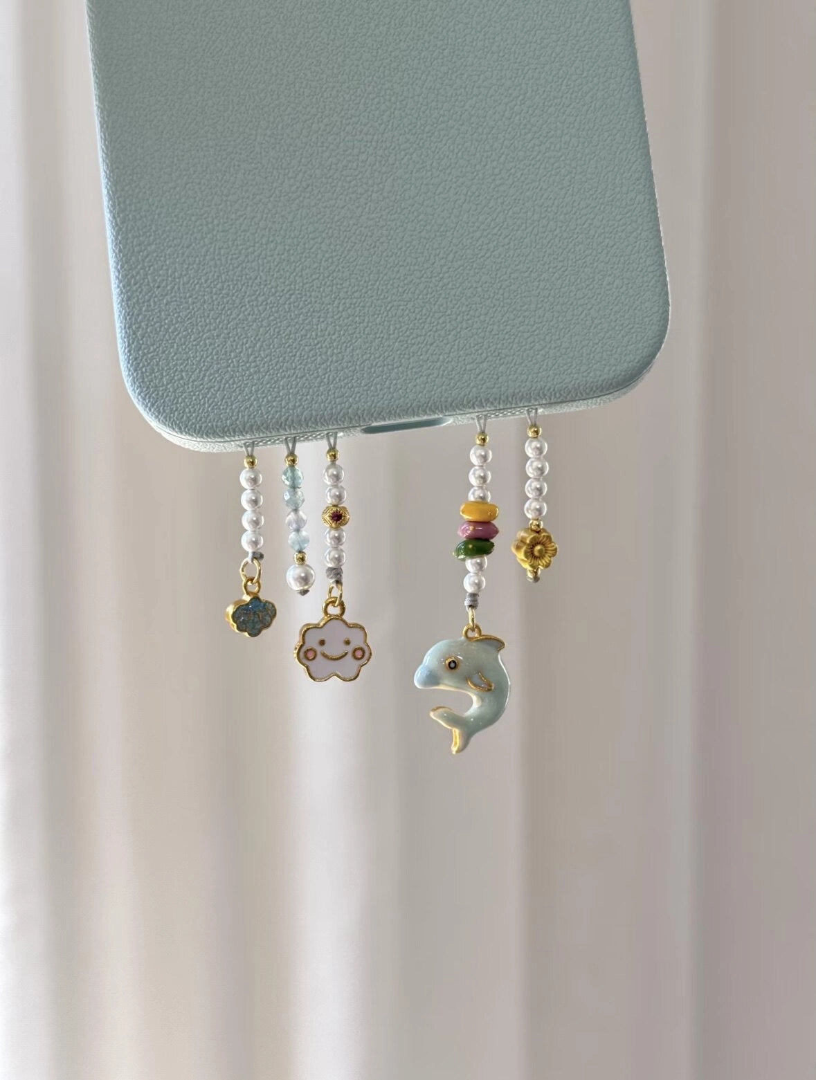 Beaded Dolphin Phone Charm [5B7DHWD7]