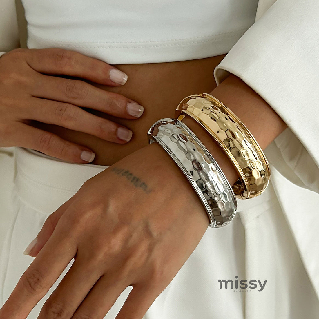 Beverly Spring Cuff Bracelet [QKRF999Q]