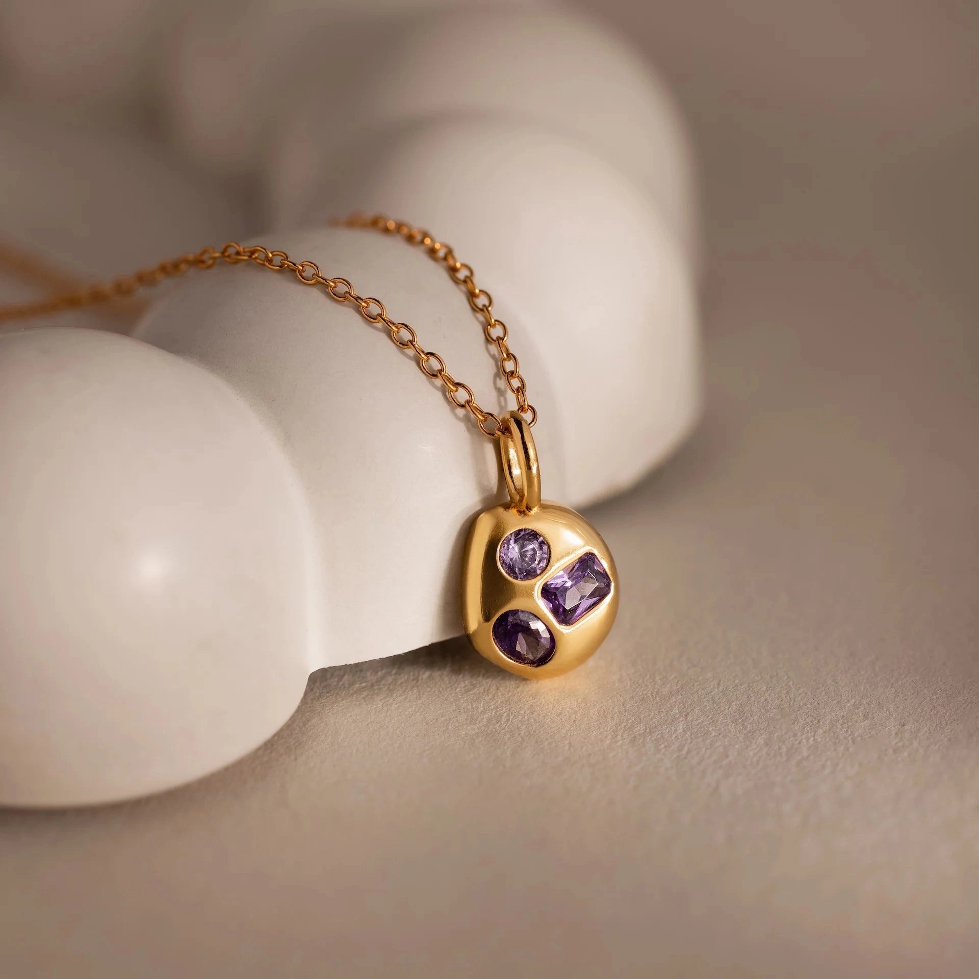 Birthstone Pendant Necklace [NZ92VRD3]
