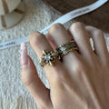 Black Gold Iris Flower Ring Set [W2AJ3M98]