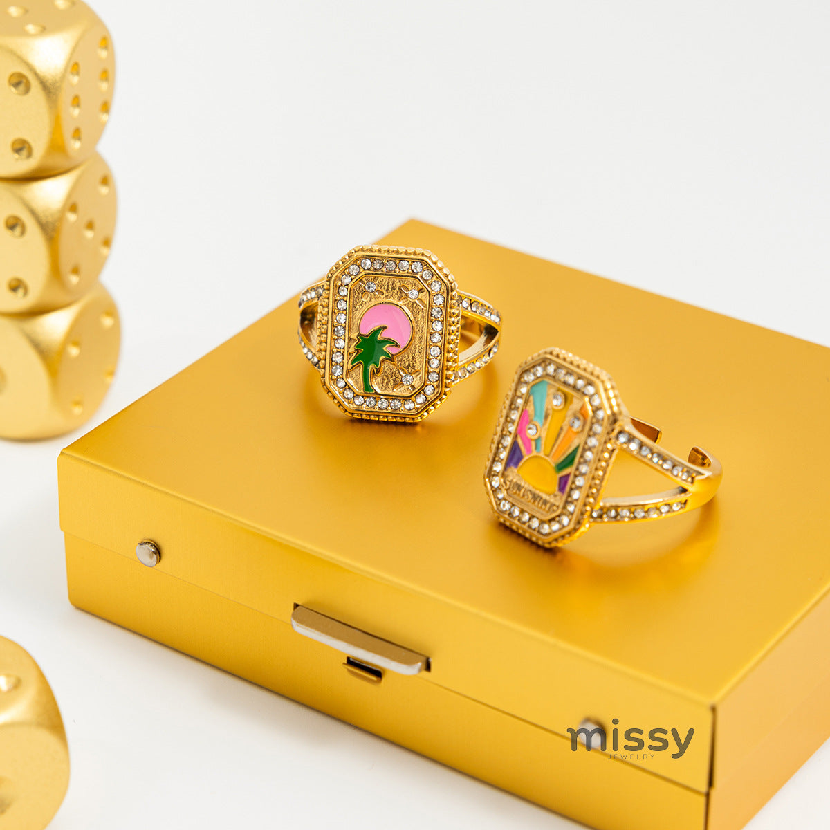Blakelee Modern Emblem Ring [W5GB3K5V]