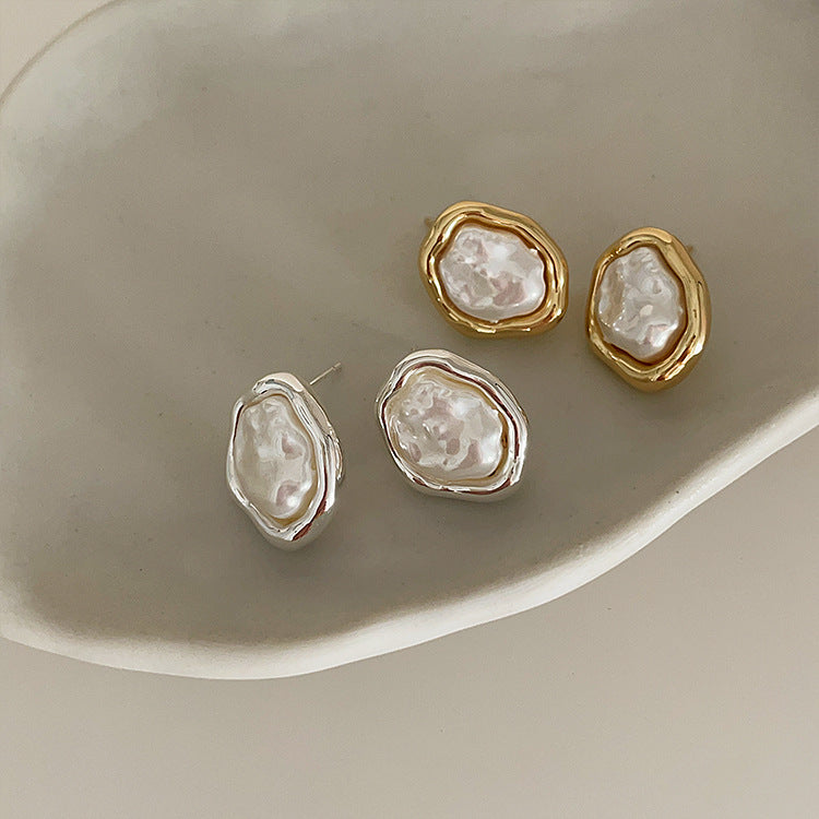 Blima Irregular Metal Pearl Earrings [S8OZW4EP]