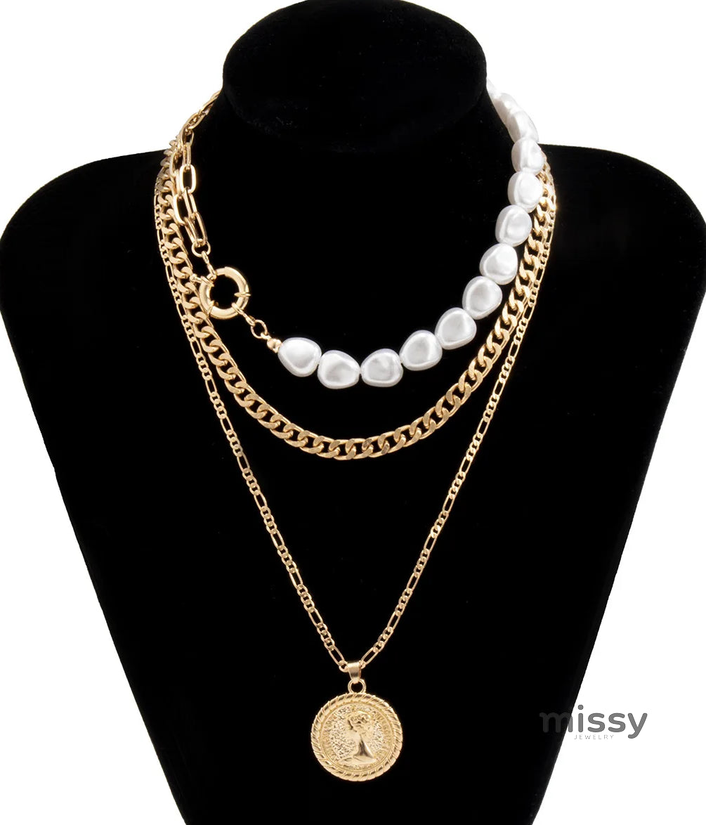 Brayla Layered Cameo Necklace [78QUJH61]