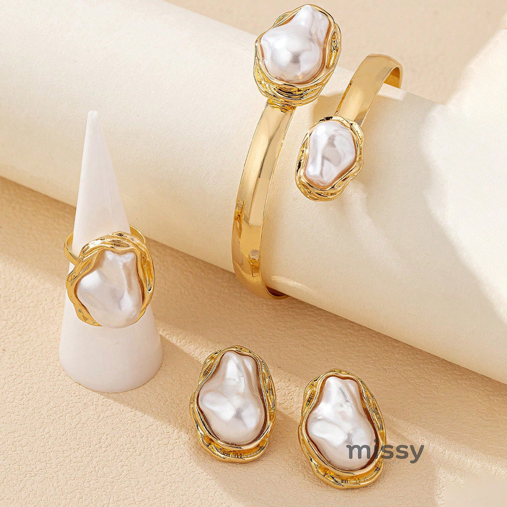 Brinlee Vintage Pearl Jewelry Set [5WZTV1RR]