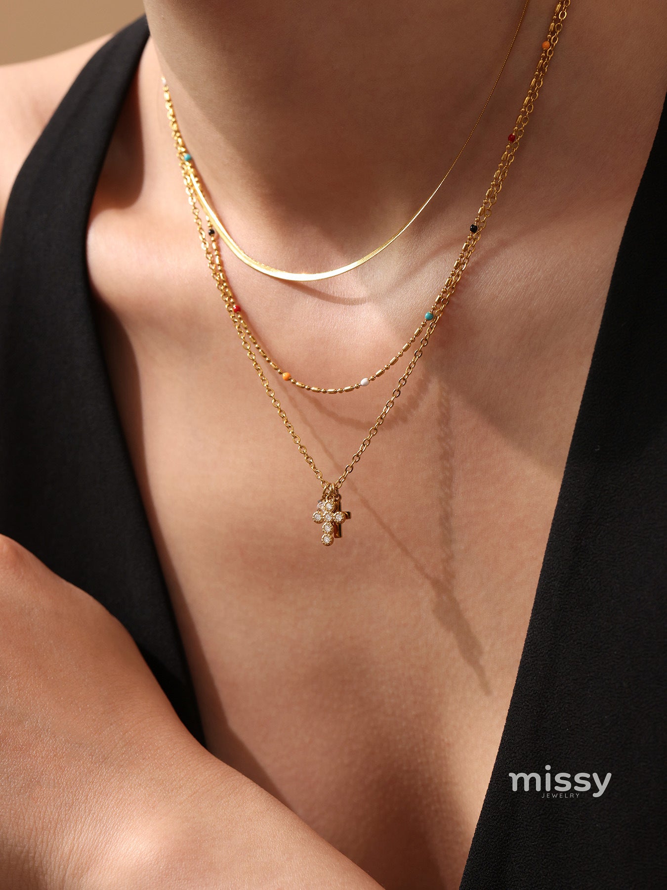 Bryndle Dainty Cross Pendant Necklace [L9KF58NN]