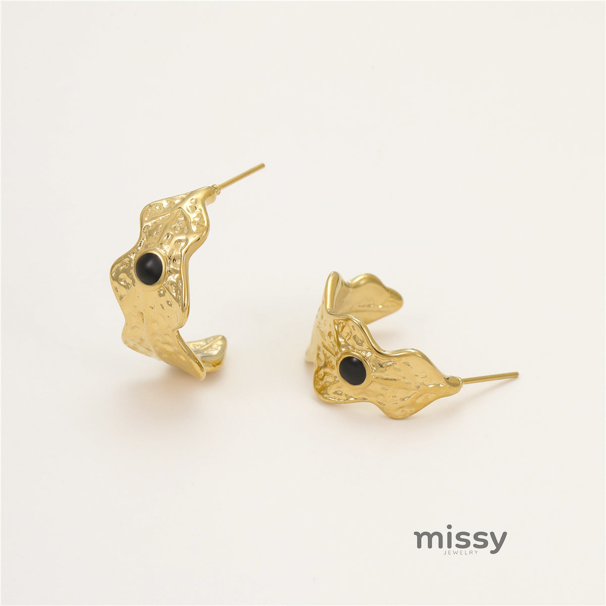 Brynlee Sculpted Hoop Earrings [8E0GMWJS]