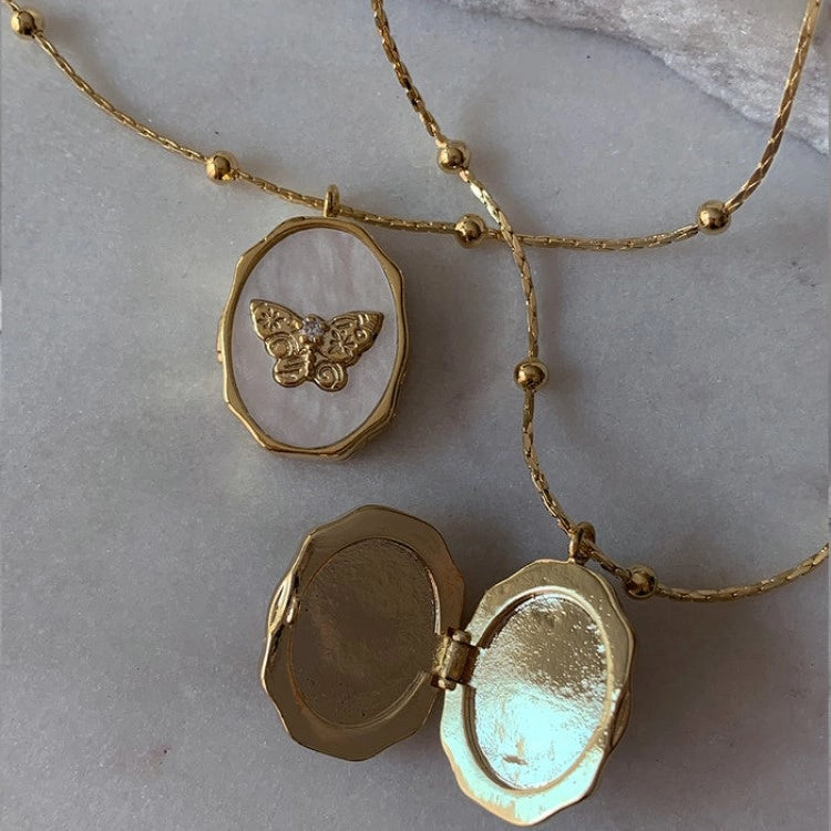 Butterfly Shell Locket Necklace [KBNYPOEA]