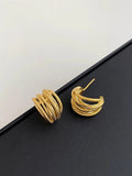 C-Shaped Gold Hoop Earrings [3R0DA5RH]