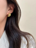 C-Shaped Gold Hoop Earrings [7PHMH4T2]