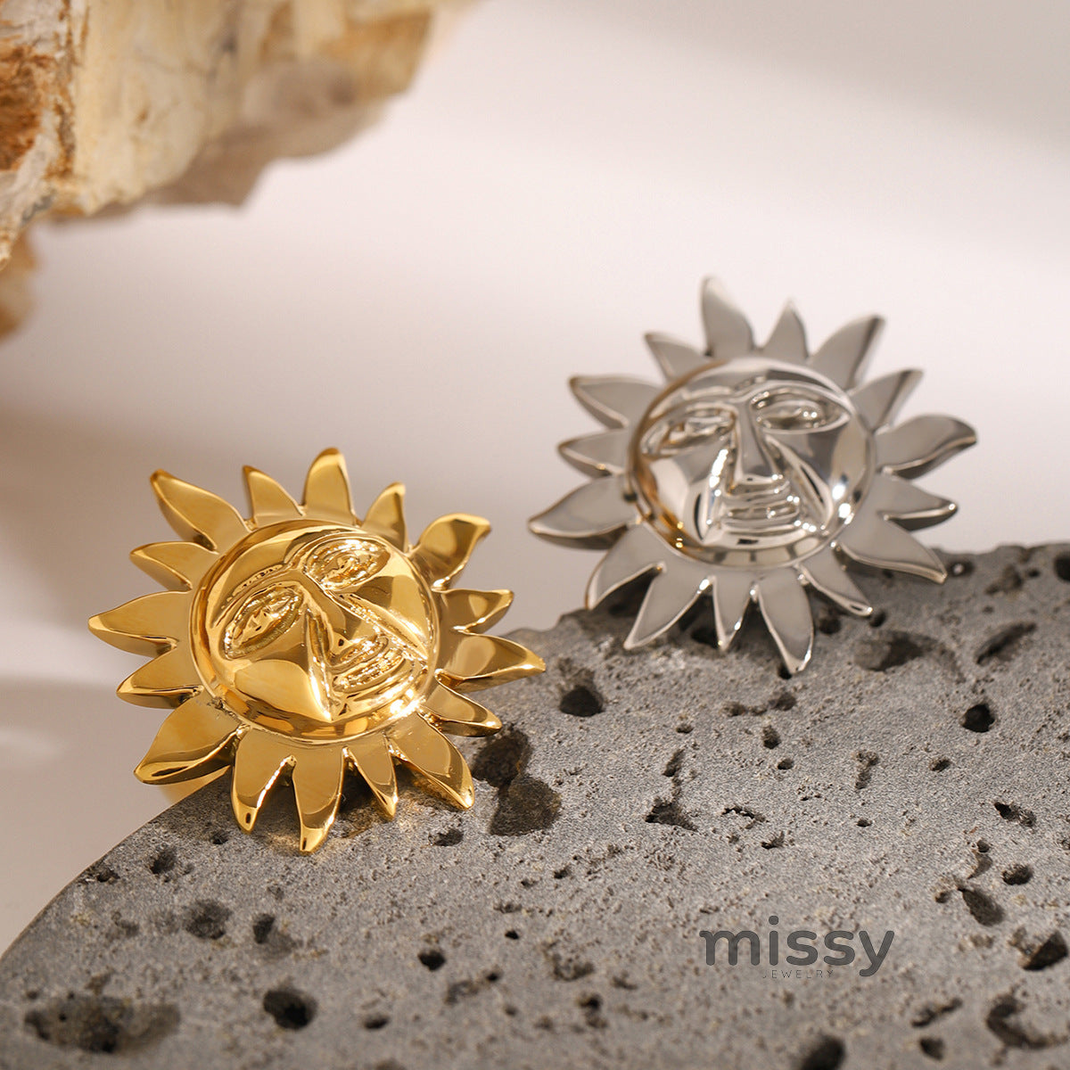 Caleah Statement Sunflower Ring