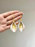 Calla Lily Petal Drop Earrings [1BVQ5GTR]
