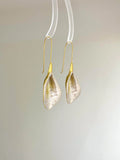 Calla Lily Petal Drop Earrings [Y5B2T4M0]