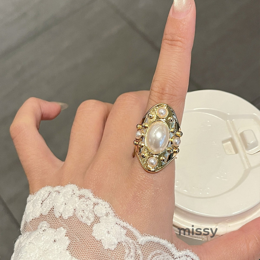 Cambry Vintage Gemstone Ring [SGMI0OAU]