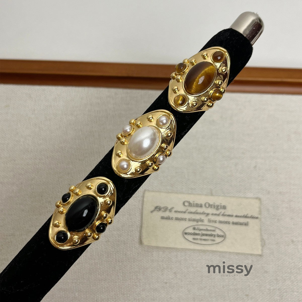 Cambry Vintage Gemstone Ring [5SOD7HUM]