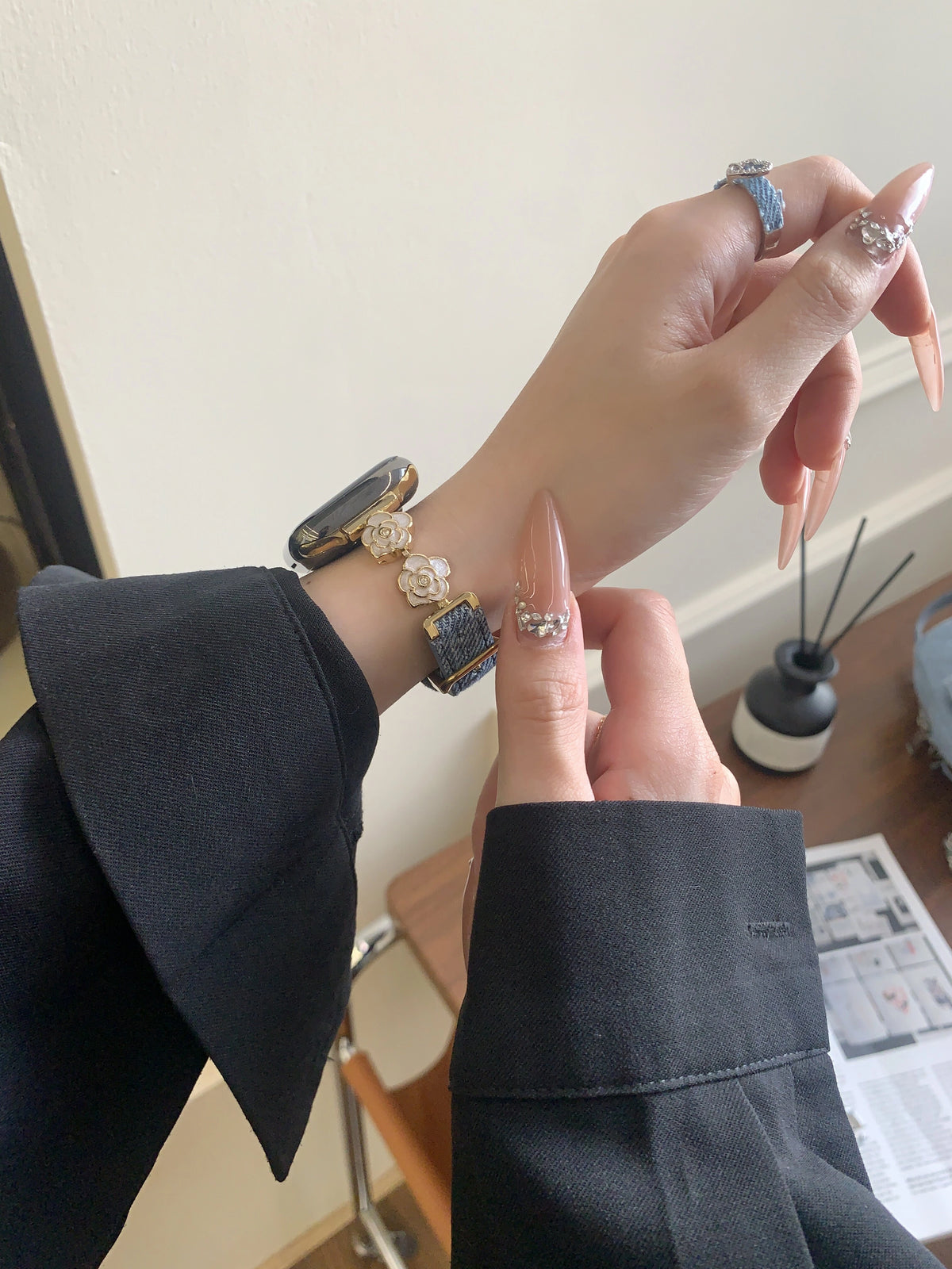 Camellia Denim Apple Watch Strap [JXQ5FMFK]