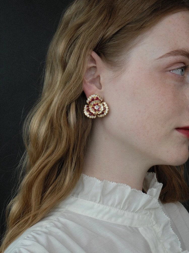 Camellia Flower Earrings [AGX6NRX7]