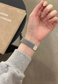 Cat and Dog Milanese Watch Band [PKD5QFNH]