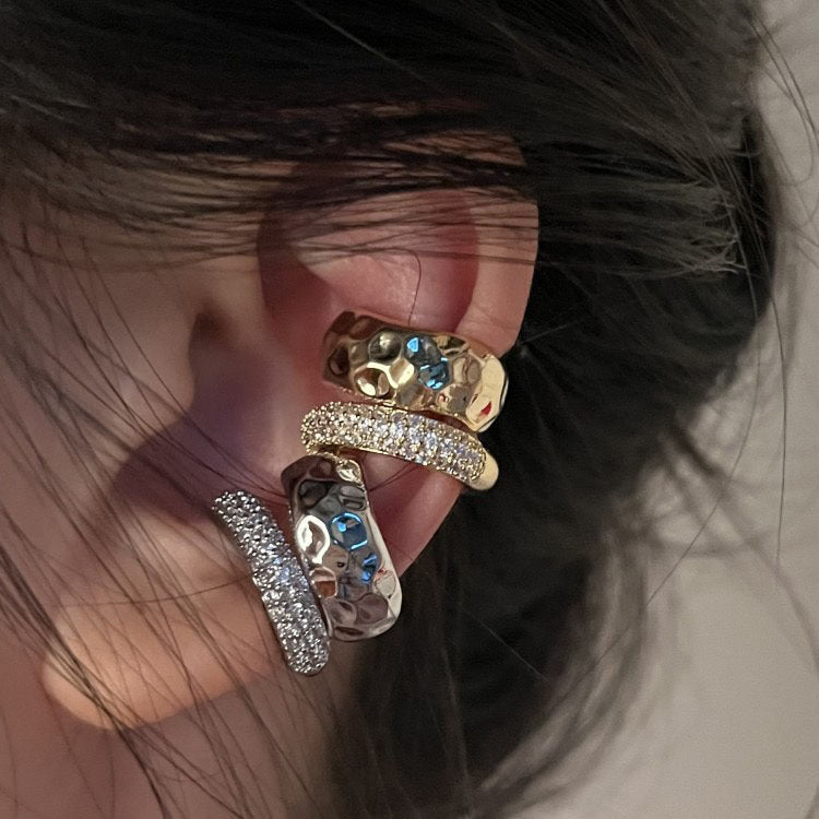 Cattleya Glimmer Layered Ear Cuff [TTAVSF9S]