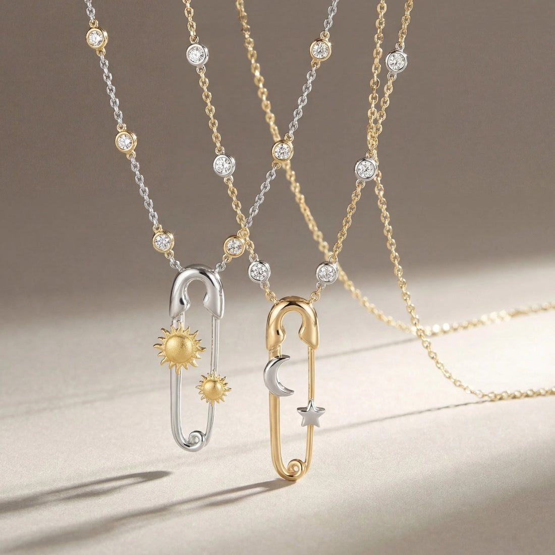 Celestial Pendant Necklace [L53DUMJ2]