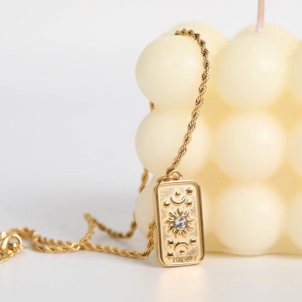 Celestial Relief Pendant Necklace [PKB0V82M]