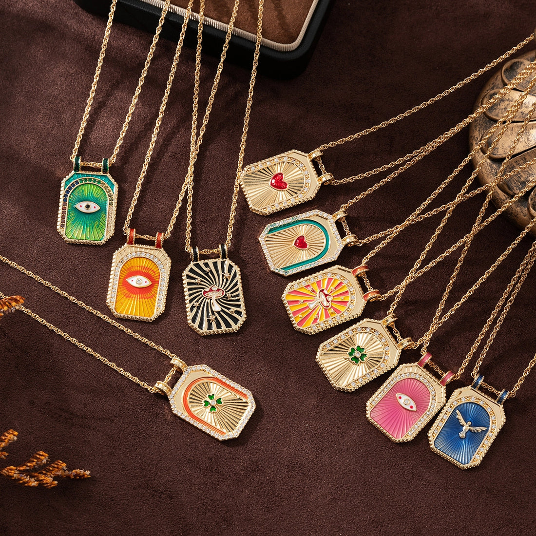 Celestial Tarot Pendant Necklace [61Q9FU8X]