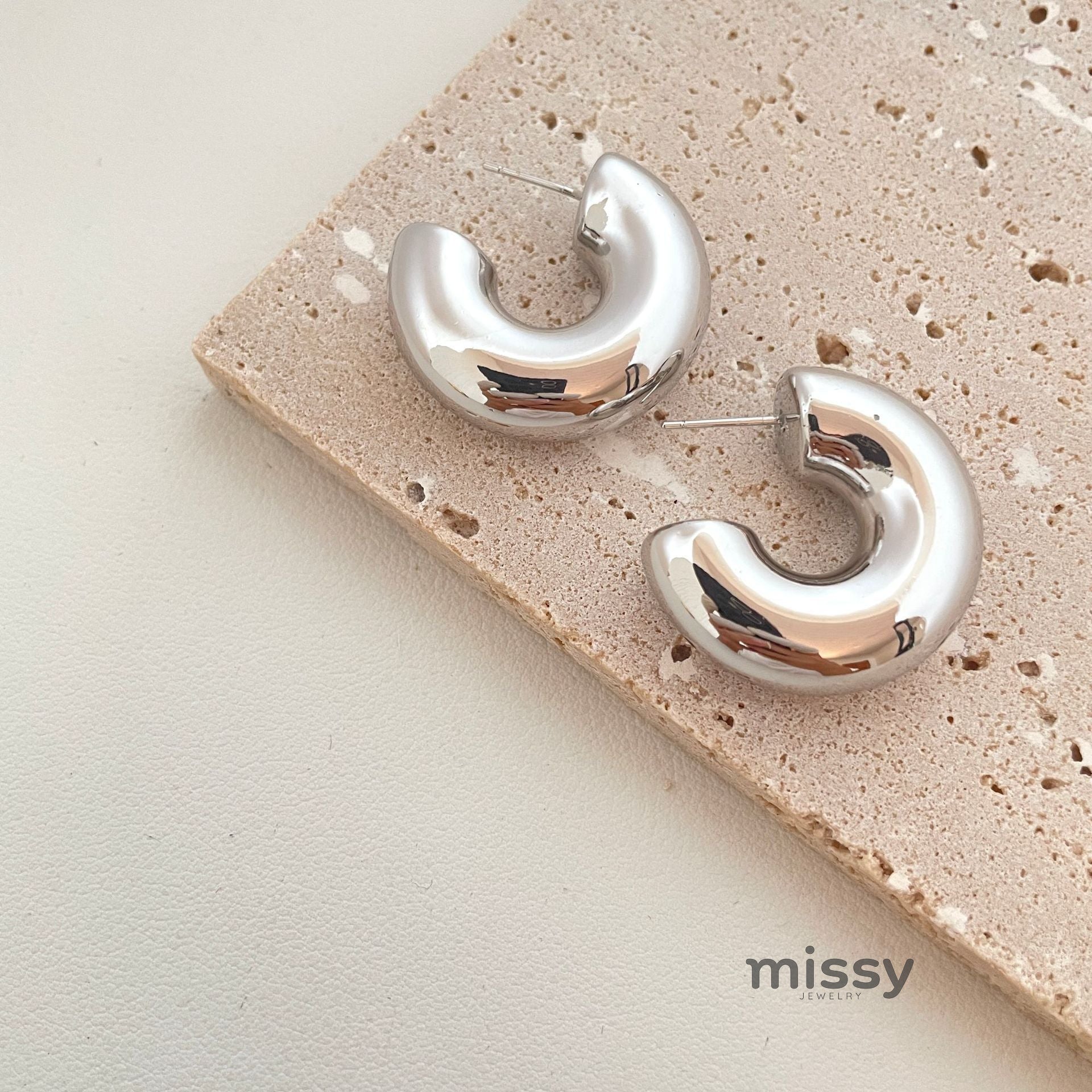 Chrislynn Geometric Hoop Earrings [PW3JTBU3]