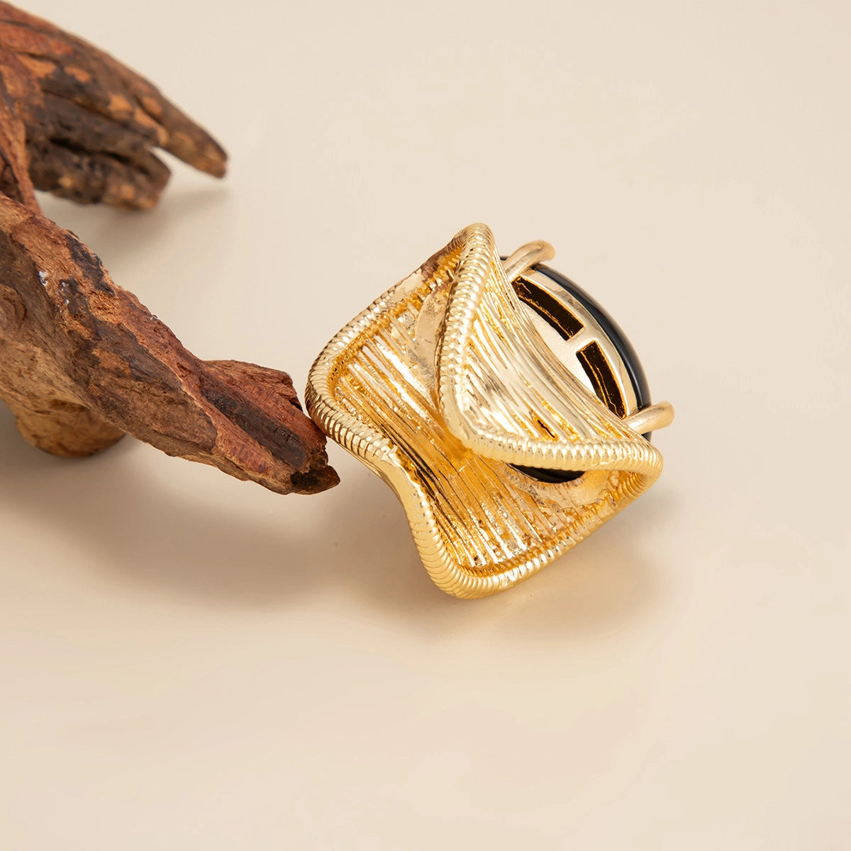 Chunky Resin Oval Ring [5OQ2ZQDW]
