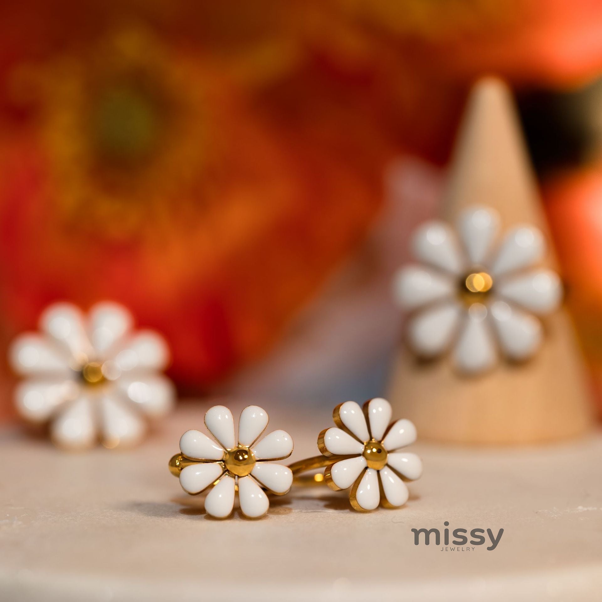 Chyna Daisy Ear Jewels [JOX4J0IL]