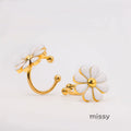 Chyna Daisy Ear Jewels [25RF35VF]